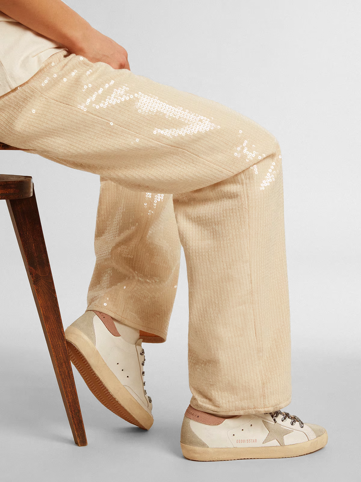 Super-Star with ice-gray star and pink lizard-print heel tab