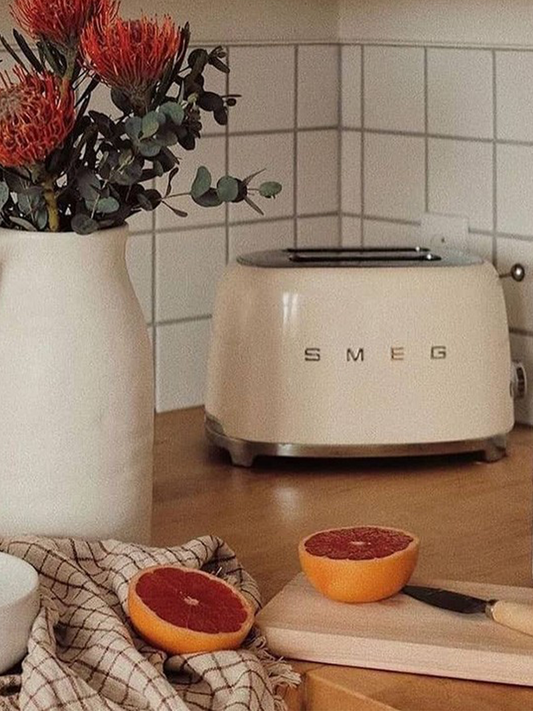 Smeg 50's Style Aesthetic 2 slice Toaster
